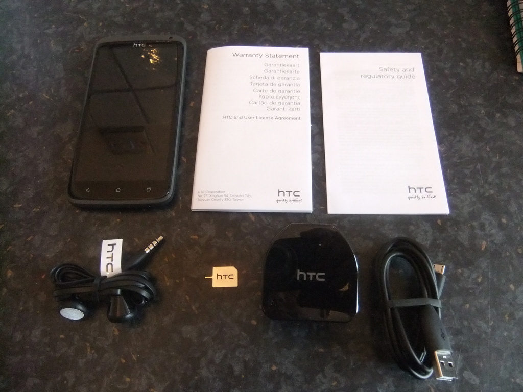 jual / tukar tambah | HTC One X Mulus Like NEW |