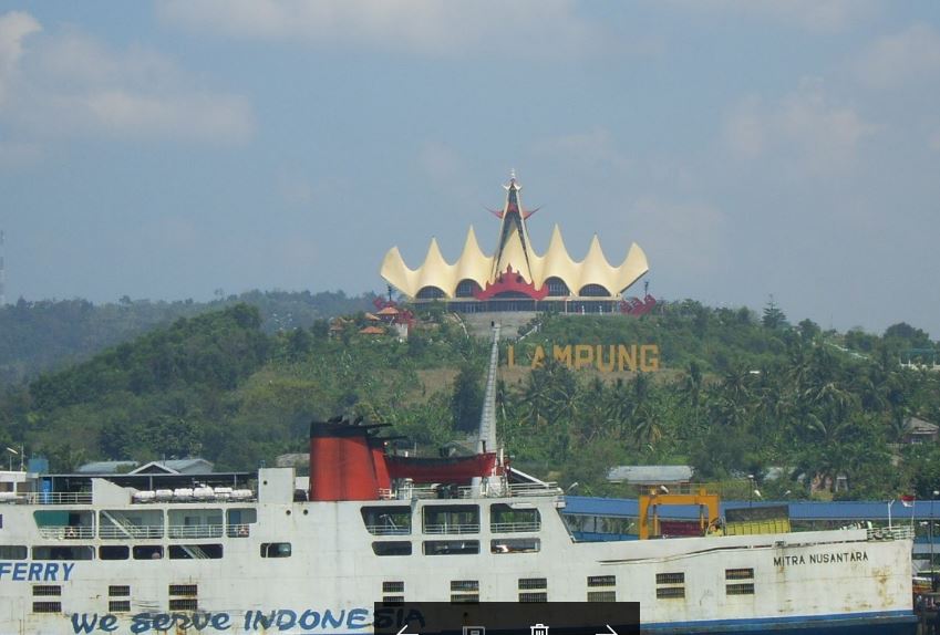 Menara Siger Lambang Kearifan Lokal Kota Lampung