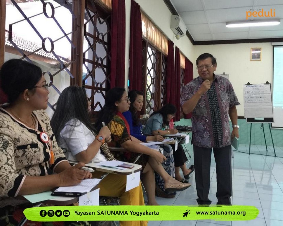 PUANHAYATI : Dari Kemandirian Hingga Kontribusi Bagi Indonesia