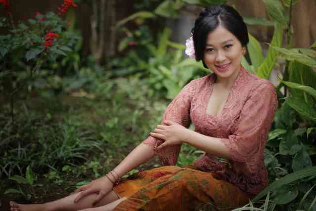 Ida Dayu Sintya Dewi Gadis Cantik Asal Bali Di Instagram