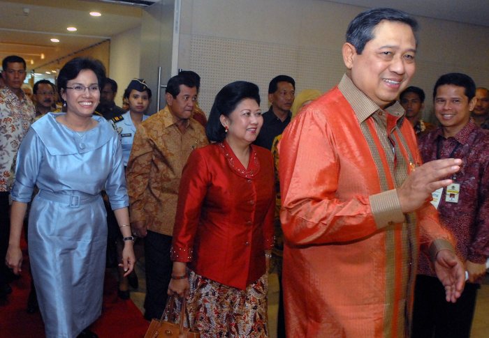 SBY 'punya' 2 ANI: , Kenapa harus Ani? Kenapa Tak Mencalonkan Srimulyani saja?