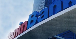 PANIN BANK Tingkatkan CAR Atasi Resiko Kerugian Saham