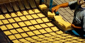 Pabrik Indomie Mesir Serap 1000 Tenaga Kerja, Laju Saham ICBP Dalam Koreksi Teknikal