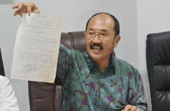 Pengacara Polri BG Pernah Ikut Seleksi Calon Ketua KPK &amp; Masalah Miss Indonesia 2011
