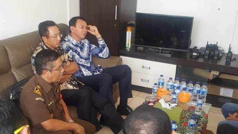 Begini Penampakan Ahok Tunggu Proses Administrasi di Rutan Cipinang