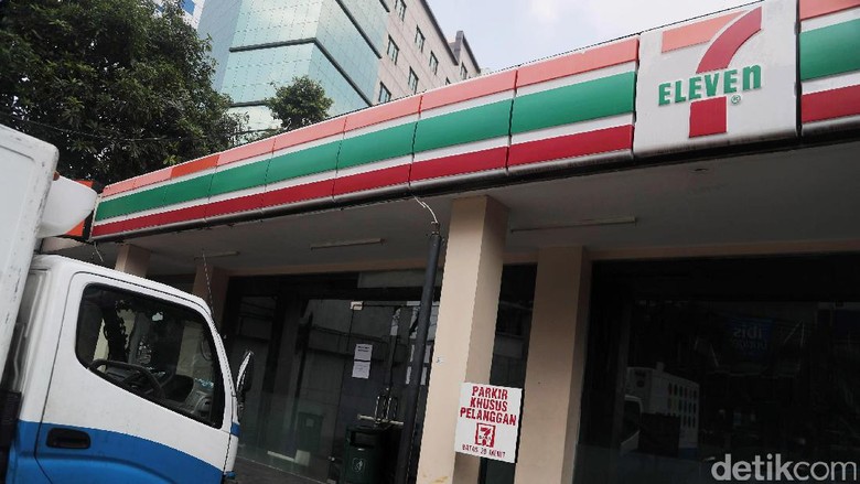 curhatan-eks-karyawan-7-eleven-di-instagram