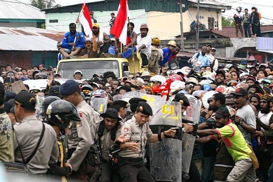 Fakta Kontroversial PT. Freeport yang Menggali Emas Terbaik Dunia di Papua