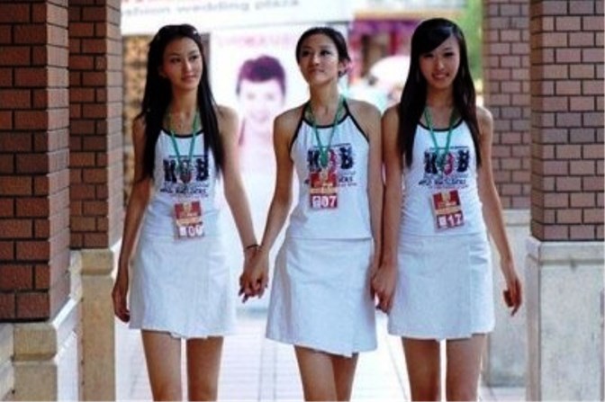 &#91;PIC&#93; SPG &amp; Cewek2 Cantik di Kampanye Pilpres. Apa beda Cewek pendukung PRB &amp; JKW?