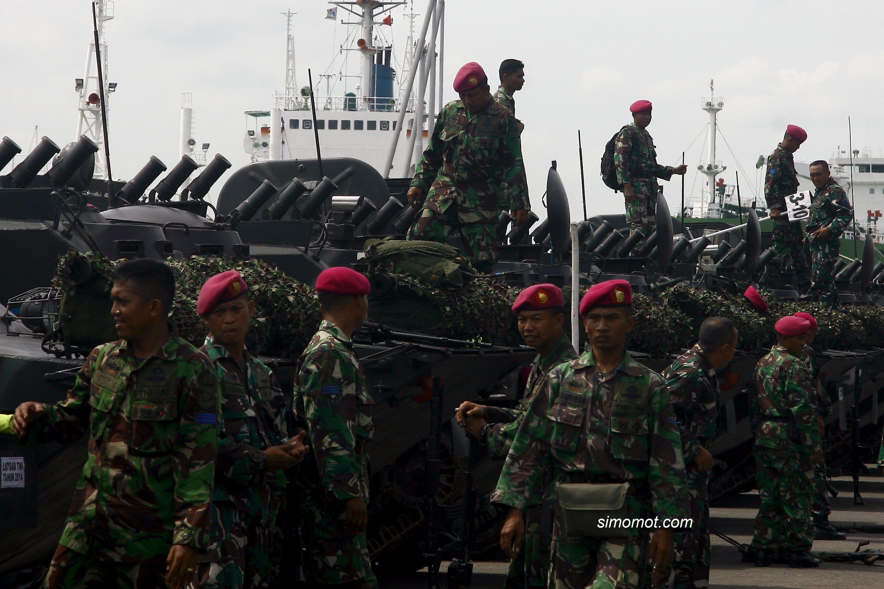 Yuk Lihat Serunya Latihan Gabungan TNI 2014!