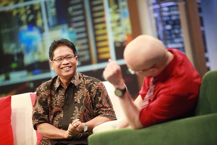 Cafe Jamban, Sensasi Unik Hidangan Diatas Closet