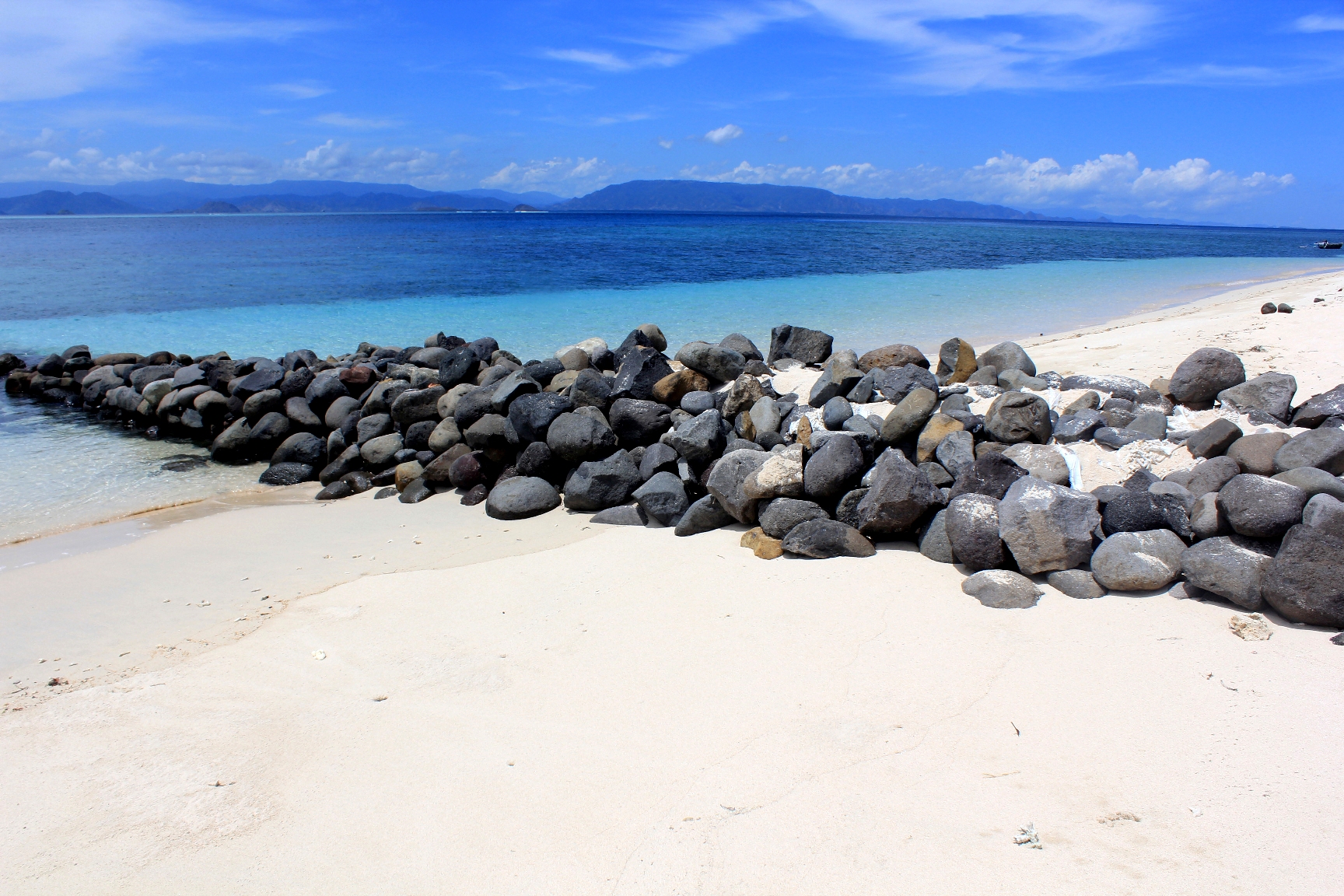 Wisata Alam Lombok: Dari Gili Hingga Bukit