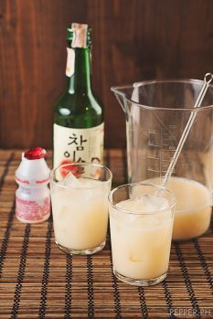 BAGAIMANA CARA MEMINUM SOJU ?