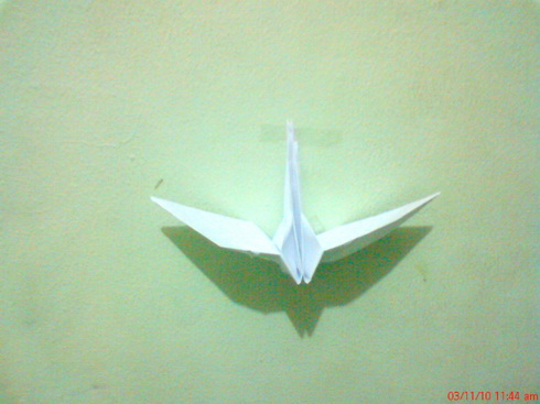 nih gan buat Origami Burung (Origami Crane) ngga nyesel liat gan