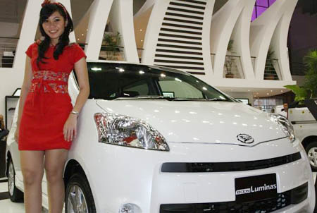 wow-cicilan-kredit-mobil-di-astra-capai-rp-718-t