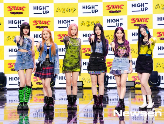 STAYC Akan Comeback September Mendatang