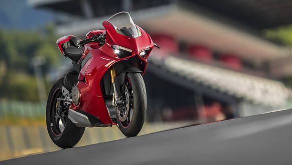 Nih Pemilik Pertama Ducati Panigale V4S di Indonesia, Belinya Nyicil Gan ! 