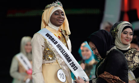 dianggap-ikon-pornografi-miss-universe-2013-ditolak-di-depok