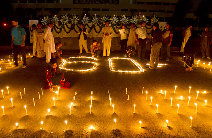 &#91;AMAZING&#93; Foto-Foto Earth Hour 2012 Di Berbagai Negara !