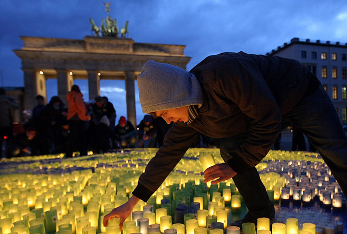 &#91;AMAZING&#93; Foto-Foto Earth Hour 2012 Di Berbagai Negara !