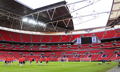 Inilah Bola & Stadion Final Liga Champions 2012/13