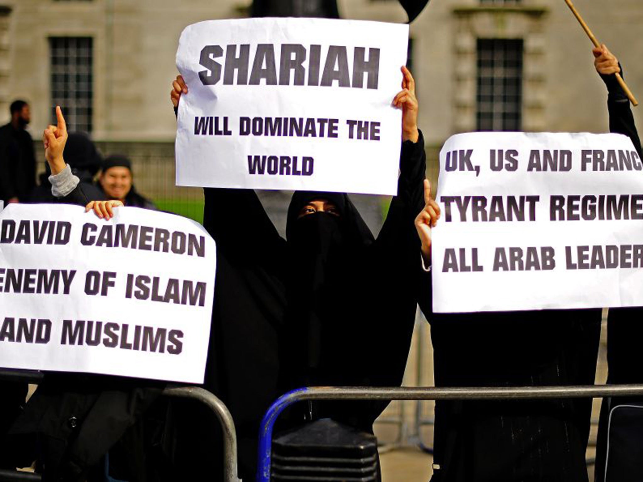 Muslim Inggris Suarakan Ketakutan Atas Kemenangan Boris Johnson dalam Pemilu