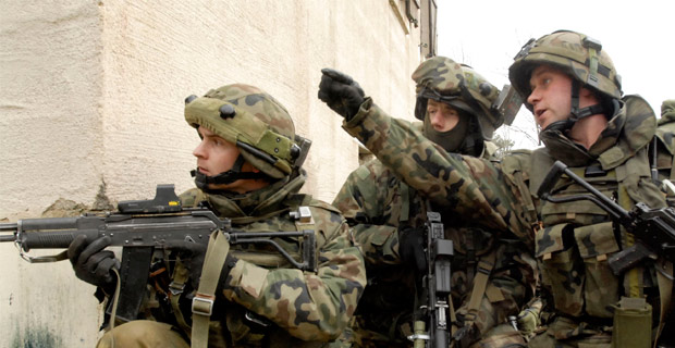 Polish Army summons reservists