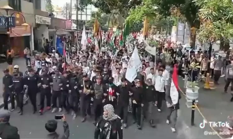 Ribuan Warga &amp; Ormas Islam Tasikmalaya Minta Izin Jokowi Berangkat ke Palestina