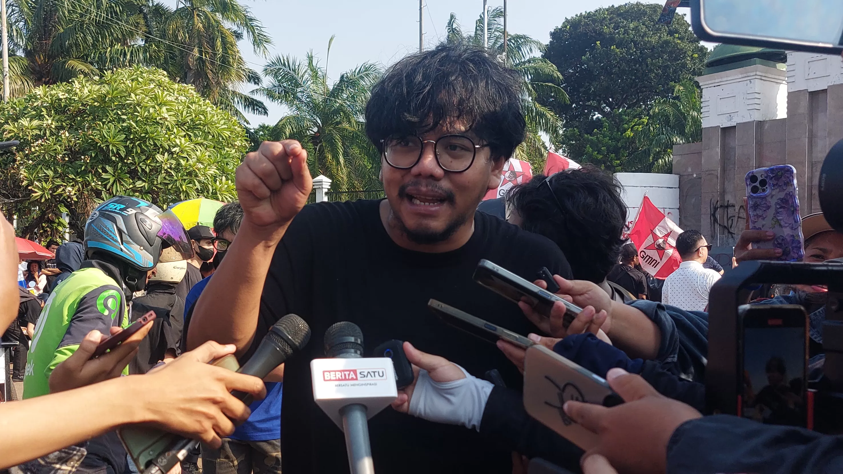 Ferry Pencarian Orang Hilang, &#039;Mereka Bukan Hilang Tapi Dihilangkan&#039;