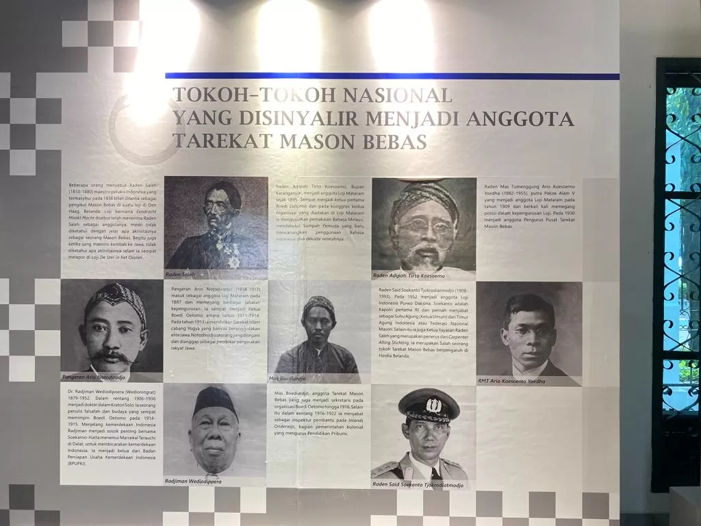 prabowo-lepas-kapal-rs-tni-kri-radjiman-kirim-bantuan-ke-palestina