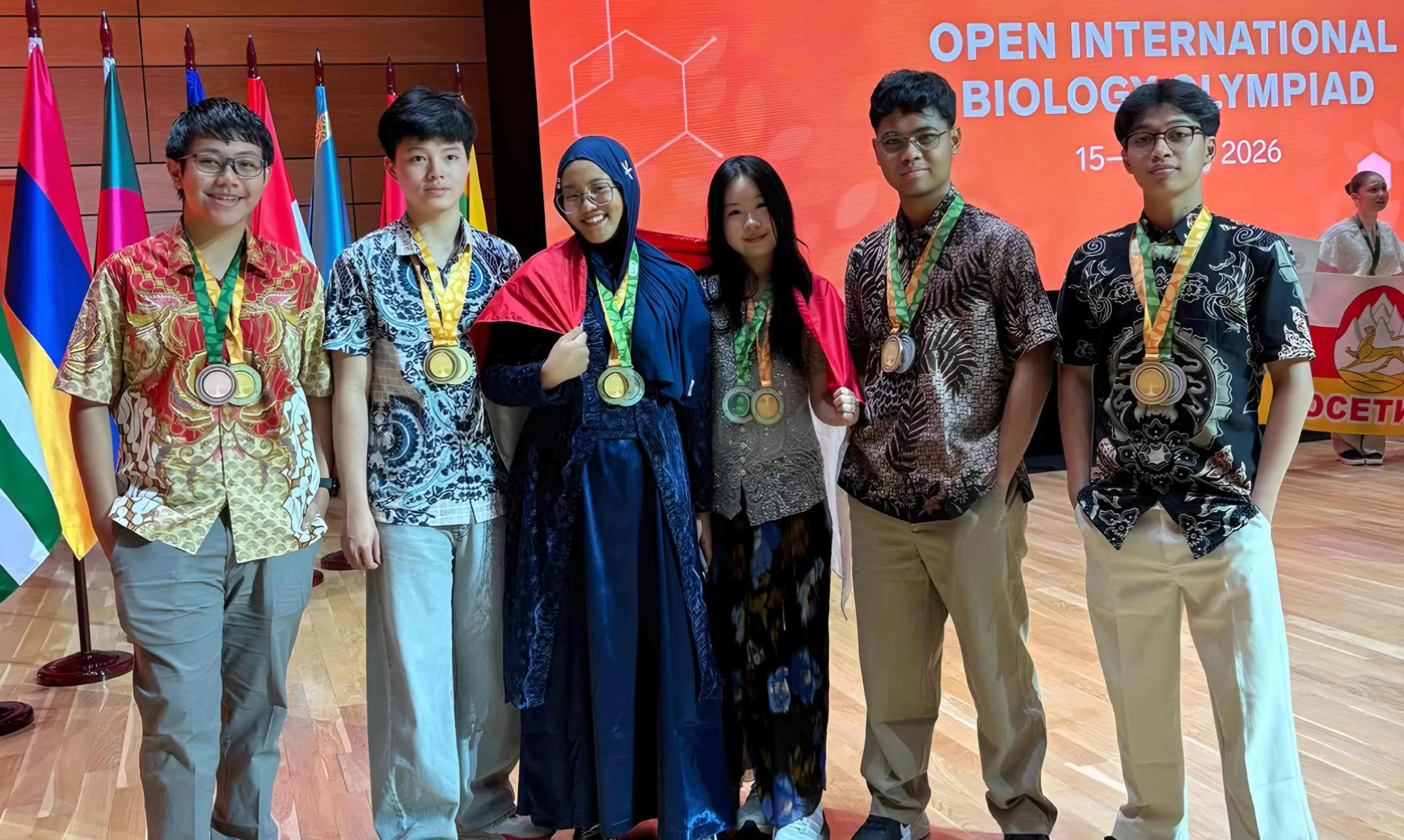 Andalkan Dana Orang Tua Delegasi Indonesia Sabet 7 Medali Olimpiade Biologi Di Rusia