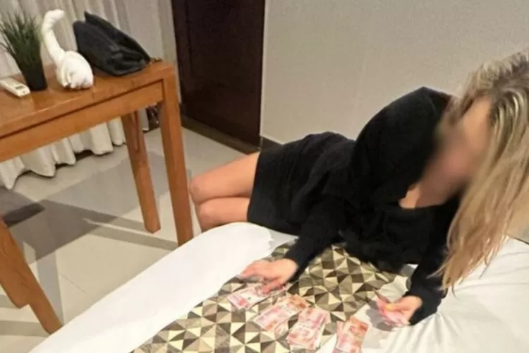 2 Cewek Rusia Tertangkap Bisnis Lendir di Bali