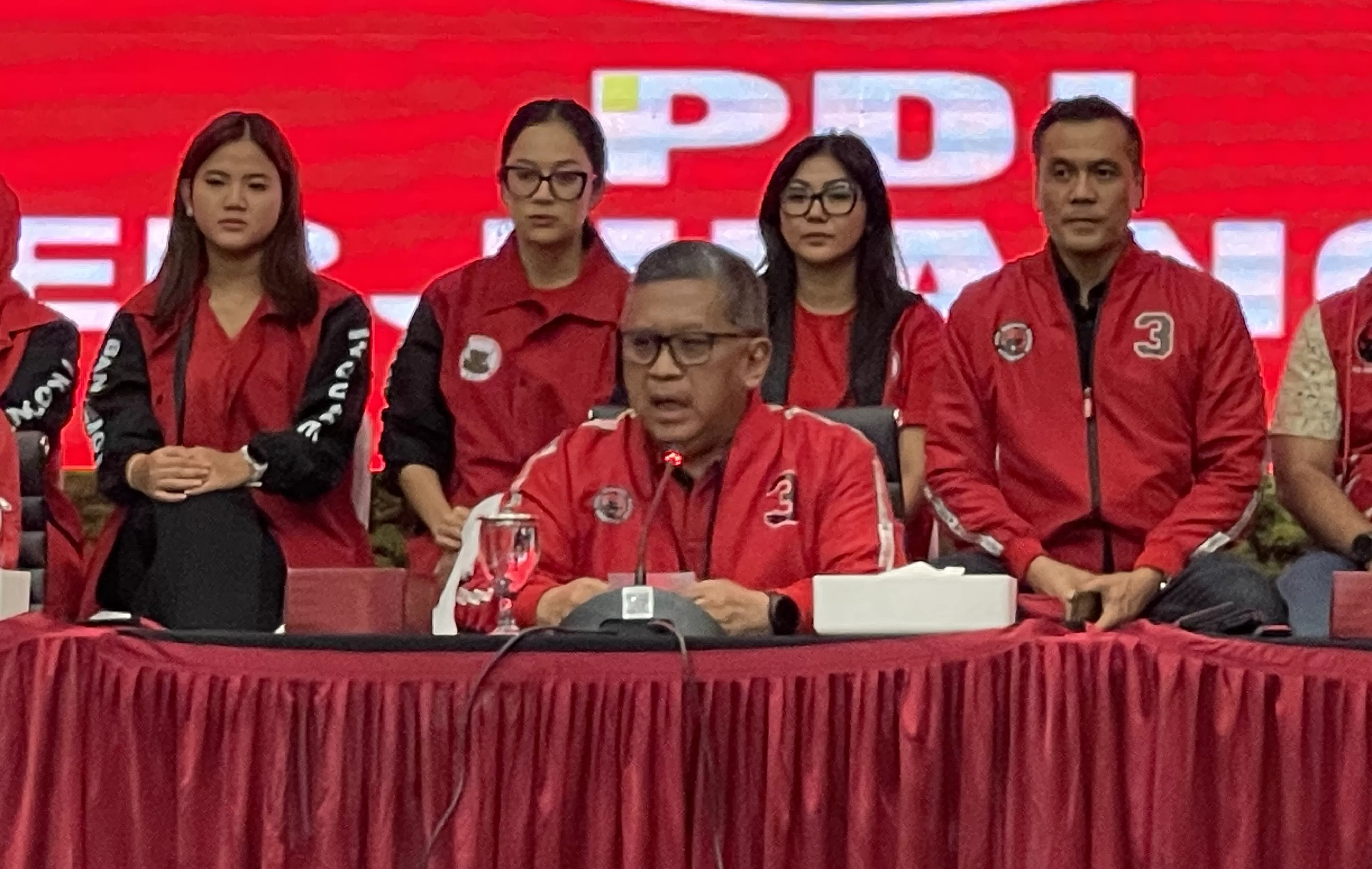 Hasto: Orang Jateng Bilang Jokowi itu Wis Ora Njawani