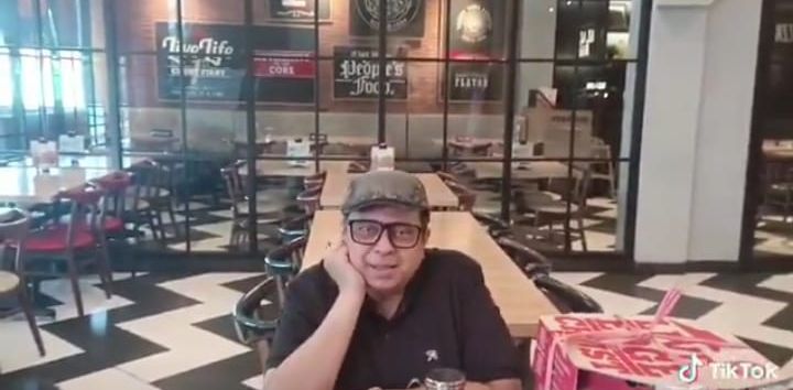 Babeh Haikal Diduga Promosi Pizza Hut di Tengah Boikot Produk Israel, Netizen Murka