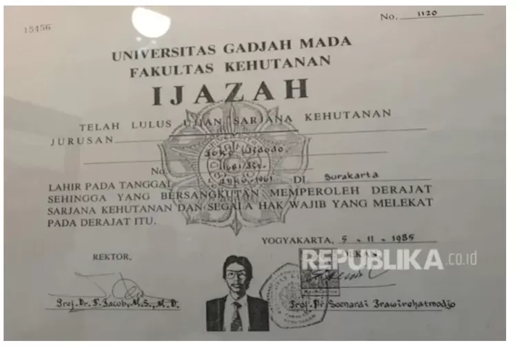 Ijazah Jokowi 100 Miliar Persen Palsu Gunakan Times New Roman Dirilis Tahun 1992