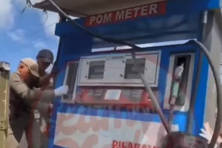 Satpol PP Sita BBM Pedagang Eceran Bermodalkan Dispenser, Sempat Adu Argumen