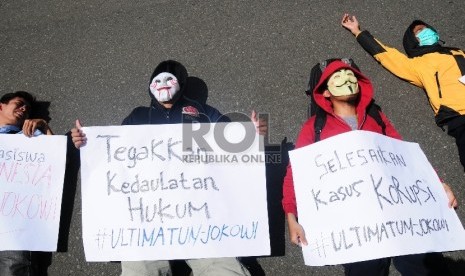 Ultimatum Mahasiswa: 20 Mei Jokowi Harus Mundur