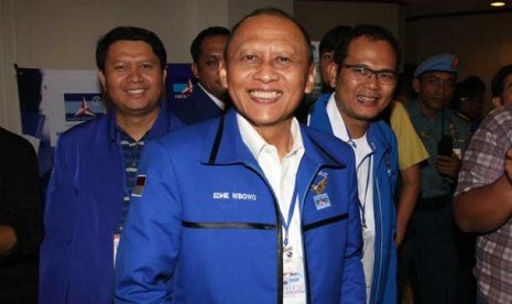 Penerus Dinasti Cikeas, SBY Jatuhkan Pilihan ke Adik Iparnya? Dipasangkan dgn Jokowi?