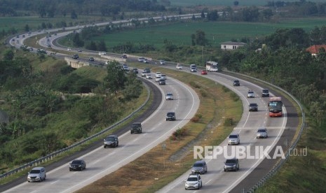 Sandiaga Berani Bohong Soal Bangun Tol Tanpa Utang Demi Terpilih?