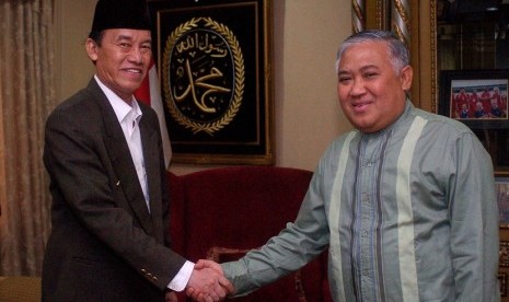 penjelasan-hamka-haq-soal-selebaran--halal-umat-islam-dipimpin-non-muslim