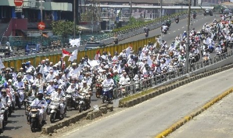 FPI : Haram Non Muslim Pimpin Umat ISLAM