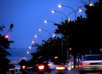 kumpulan-merk-dan-model-lampu-jalan-legendaris-yang-menerangi-jalan-raya