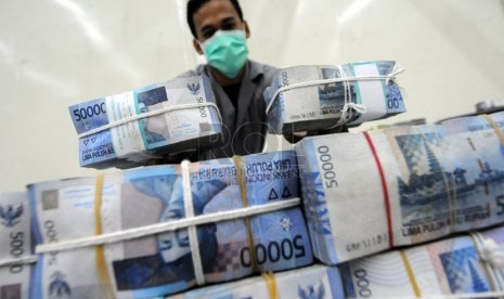Rupiah Melemah Lagi Di Angka Rp 11.710