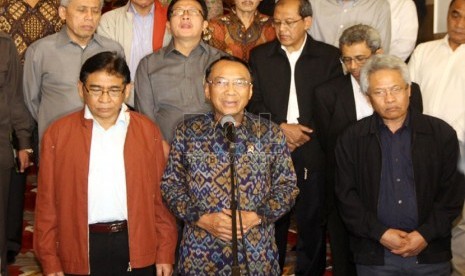 10 Momen Penting Di Dalam Negeri Ketika SBY Sedang Berada Di Luar Negeri