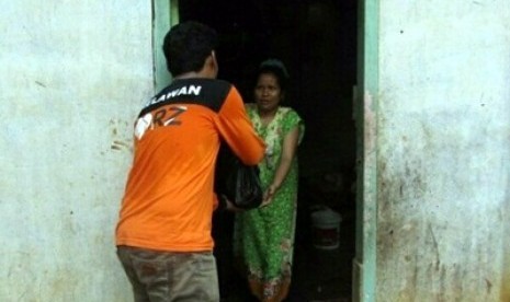 rumah-zakat-cover-bantuan-korban-banjir-limapuluh-kota