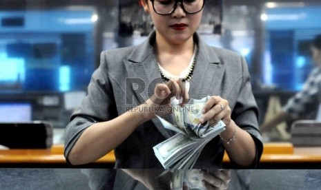 Rupiah Melemah, Bank dalam Kondisi Koma