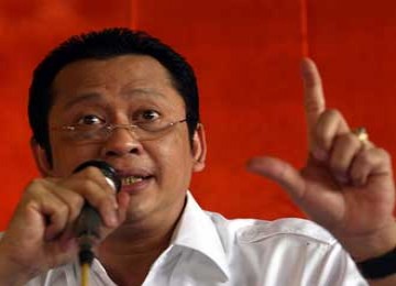 &quot;SMS Kaleng&quot; Politisinya Paling Banyak Disebut Pemalak BUMN, GOLKAR Sewot!