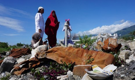 ratusan-pengungsi-korban-gempa-dan-likuefaksi-di-balaroa-kota-palu-tolak-bayar-pajak