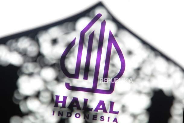 Beda Logo Halal Hingga Jawa Sentris (Opini)