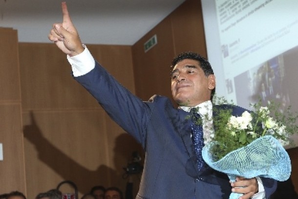 (BREAKING NEWS) DIEGO MARADONA : PRABOWO ANDA HARUS MENANG...!!!!!!