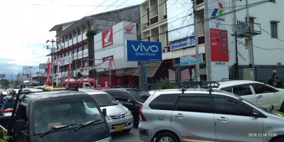 BBM Langka, Terjadi Antrean Panjang di SPBU Manokwari